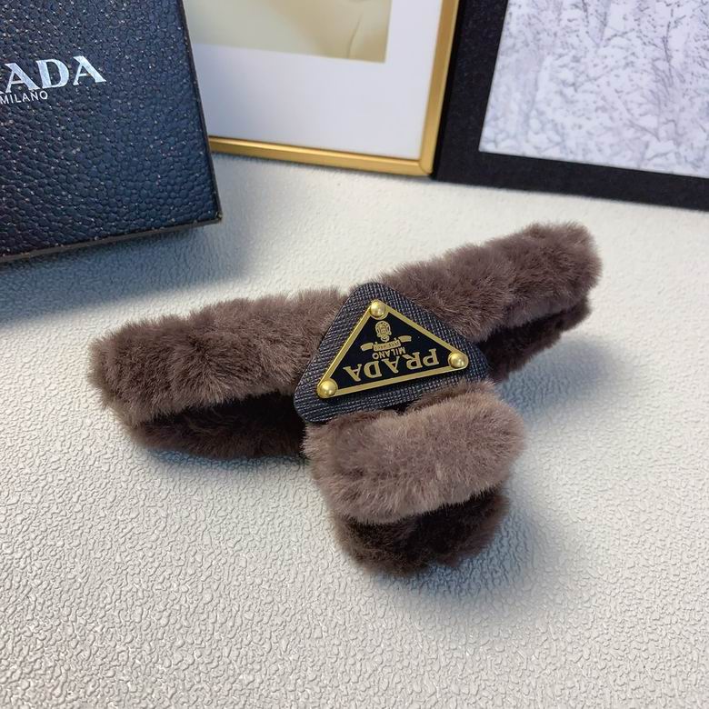 Prada Hair Grab Clip  (9)